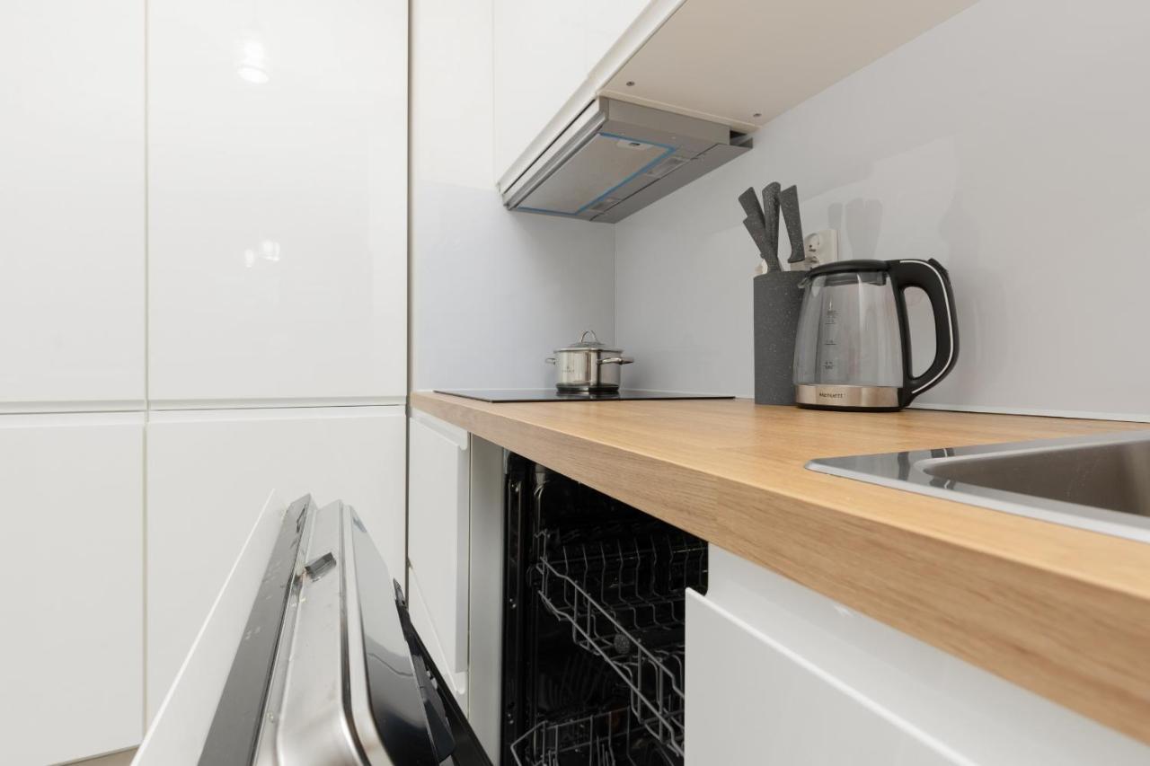 Apartment With Ac Warsaw Mokotow Business Centre By Noclegi Renters Екстериор снимка