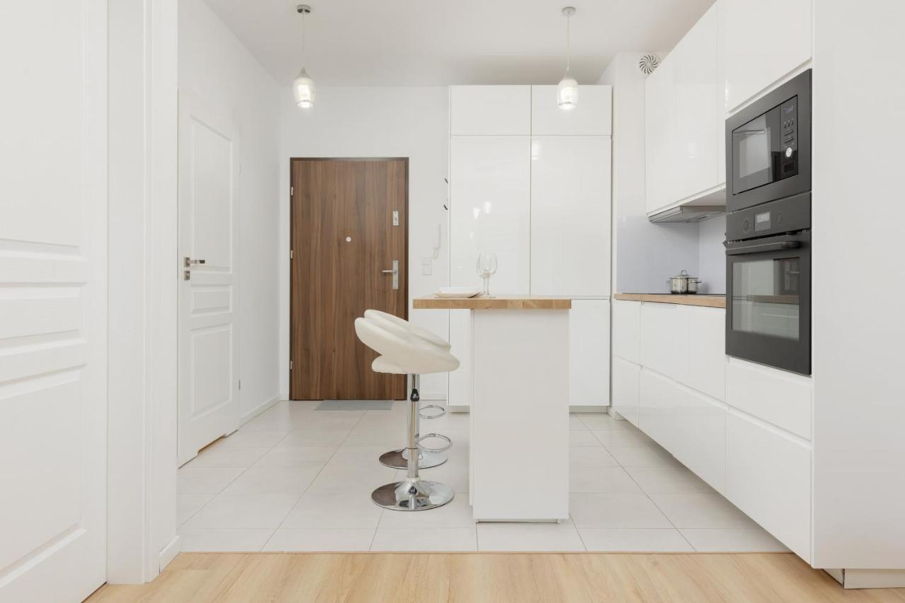 Apartment With Ac Warsaw Mokotow Business Centre By Noclegi Renters Екстериор снимка